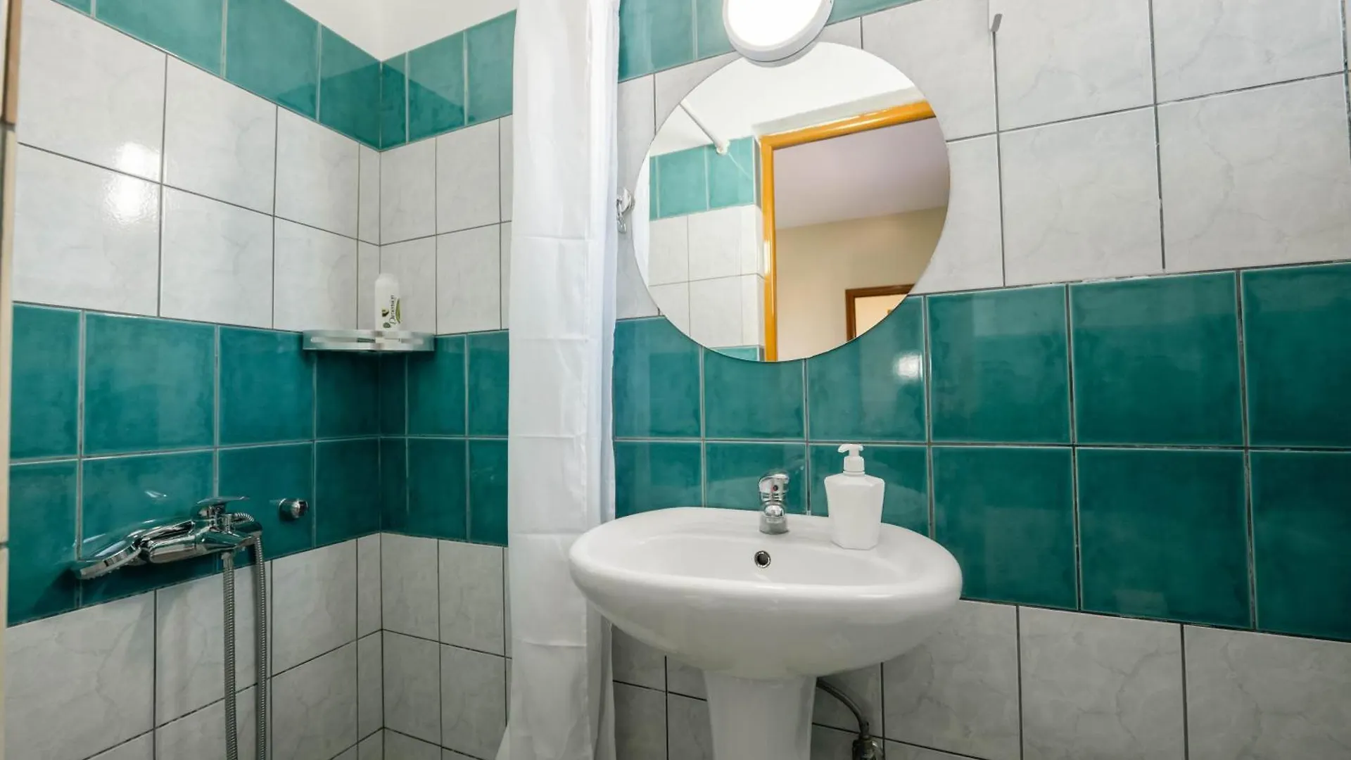 Apartment Kalpazo Kaja Vila Garden Golem