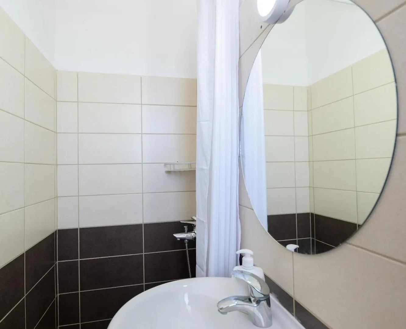 Apartamento Kalpazo Kaja Vila Garden Golem